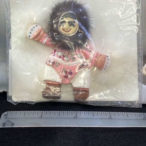 6 for$20♥️Ice Age Arts whalebone shavings & real mink by Vuckson children - Picture 6 of 7